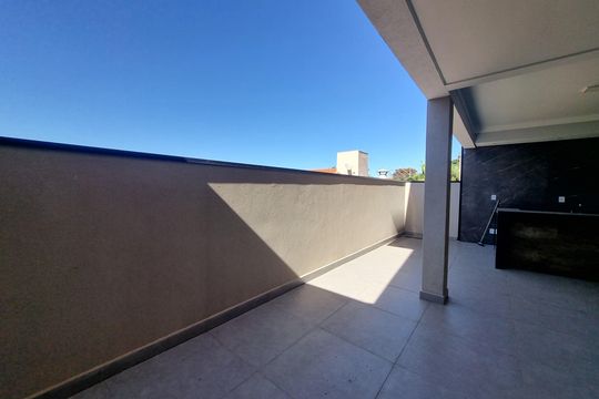 Área externa de casa de condomínio à venda com 3 quartos, 200m² em Lenheiro, Valinhos