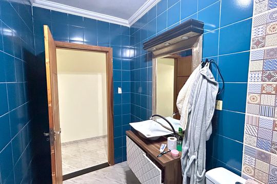 Banheiro 2 de casa para alugar com 5 quartos, 220m² em Jardim Iv Centenario, Guarulhos