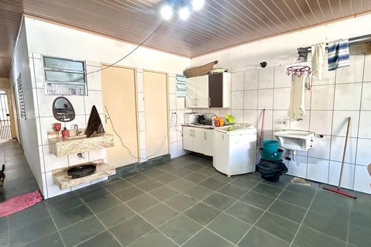 Área de Serviço de casa para alugar com 5 quartos, 220m² em Jardim Iv Centenario, Guarulhos