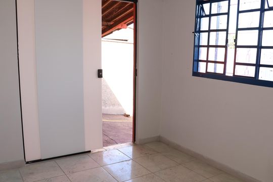 Casa para alugar com 2 quartos, 100m² em Residencial Santa Luzia, Aparecida de Goiânia