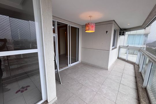 Varanda de apartamento para alugar com 2 quartos, 75m² em Recreio dos Bandeirantes, Rio de Janeiro