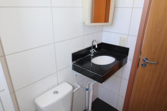 Banheiro de apartamento para alugar com 2 quartos, 40m² em Nova Michigan, São José dos Campos