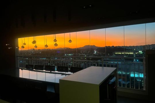 Vista de apartamento à venda com 3 quartos, 106m² em Vila Anastácio, São Paulo