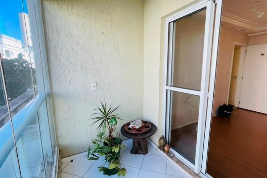 Sacada de apartamento para alugar com 2 quartos, 50m² em Jardim Santa Izabel, Cotia