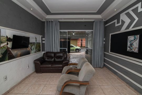 Sala de casa para alugar com 4 quartos, 180m² em Jardim Residencial Firenze, Hortolândia