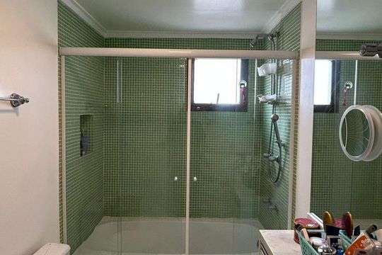 Banheiro Suíte 1 de apartamento à venda com 4 quartos, 174m² em Campo Belo, São Paulo