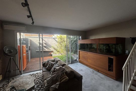 Sala de casa de condomínio para alugar com 3 quartos, 138m² em Jardim Monte Kemel, São Paulo