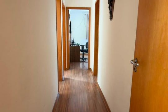 Corredor de apartamento à venda com 3 quartos, 140m² em Nova Granada, Belo Horizonte