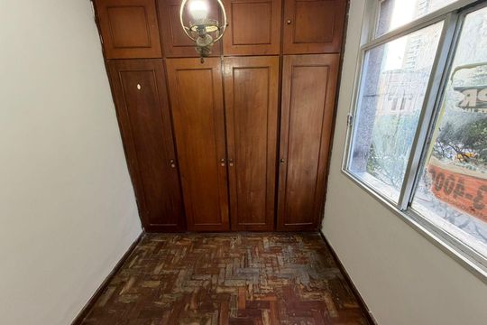 Quarto de apartamento à venda com 2 quartos, 76m² em Centro, Belo Horizonte