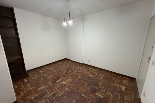 Sala de apartamento à venda com 2 quartos, 76m² em Centro, Belo Horizonte