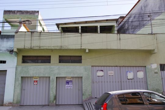 Fachada de casa à venda com 4 quartos, 360m² em Vista Alegre, Belo Horizonte