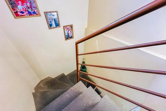 Escada de casa de condomínio à venda com 2 quartos, 110m² em Fátima, Canoas