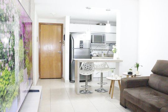 Sala / Cozinha de apartamento à venda com 2 quartos, 64m² em Parque Amazônia, Goiânia