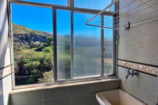 Área de Serviço de apartamento para alugar com 2 quartos, 50m² em Engenhoca, Niterói