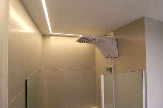 Banheiro da Suíte de kitnet/studio para alugar com 1 quarto, 30m² em Vila Olímpia, São Paulo