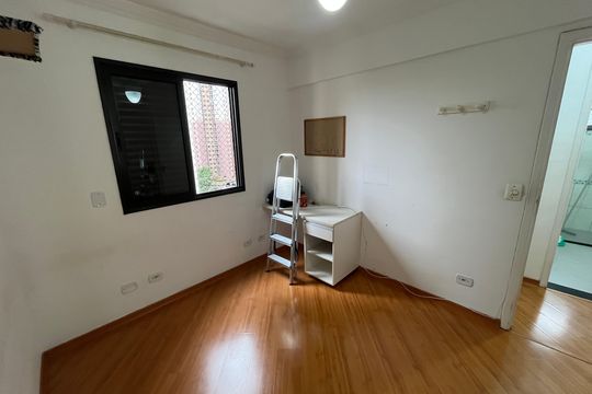 Quarto 1 de apartamento para alugar com 2 quartos, 68m² em Jardim Maria Rosa, Taboão da Serra