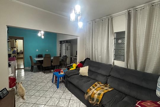 Casa à venda com 2 quartos, 165m² em Parque Erasmo Assunção, Santo André