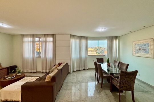 Apartamento à venda com 4 quartos, 122m² em Nova Floresta, Belo Horizonte