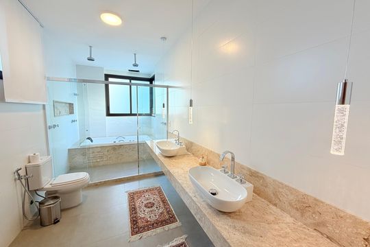 Apartamento para alugar com 4 quartos, 250m² em Centro, Juiz de Fora