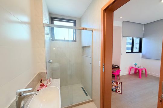 Apartamento para alugar com 4 quartos, 250m² em Centro, Juiz de Fora