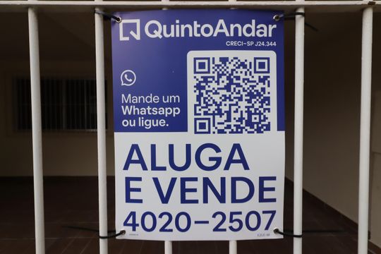 Placa de casa para alugar com 4 quartos, 172m² em Vila Osasco, Osasco
