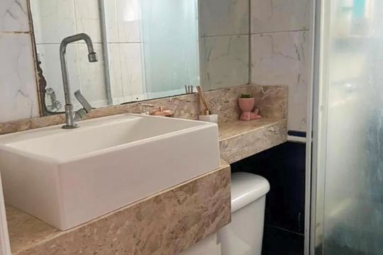 Banheiro de apartamento à venda com 2 quartos, 53m² em Jardim das Flores, São Paulo