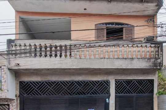 Fachada de casa para alugar com 3 quartos, 320m² em Vila São Francisco, Mauá