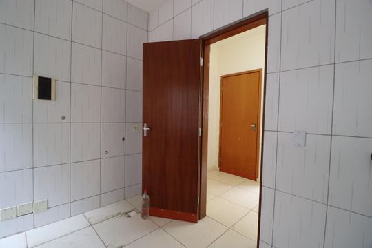 Cozinha de apartamento para alugar com 2 quartos, 45m² em Jardim Ipanema, Uberlândia