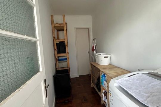 Área de serviço de apartamento para alugar com 2 quartos, 86m² em Auxiliadora, Porto Alegre