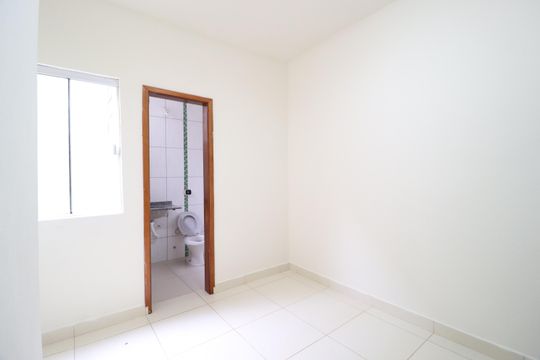 Quarto 2 - Suíte de apartamento para alugar com 2 quartos, 45m² em Jardim Ipanema, Uberlândia