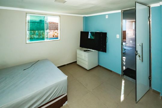Casa à venda com 6 quartos, 211m² em Céu Azul, Belo Horizonte