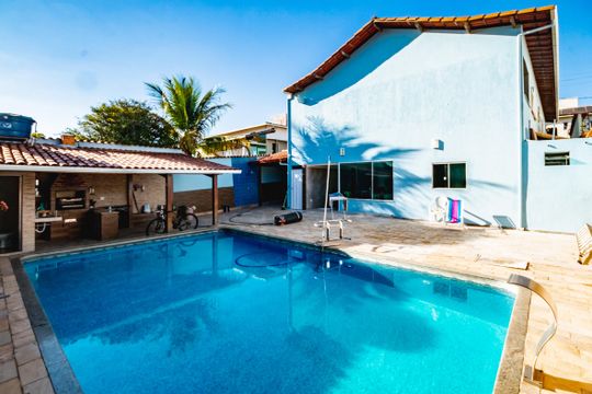 Casa à venda com 6 quartos, 211m² em Céu Azul, Belo Horizonte