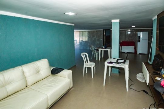Casa à venda com 6 quartos, 211m² em Céu Azul, Belo Horizonte