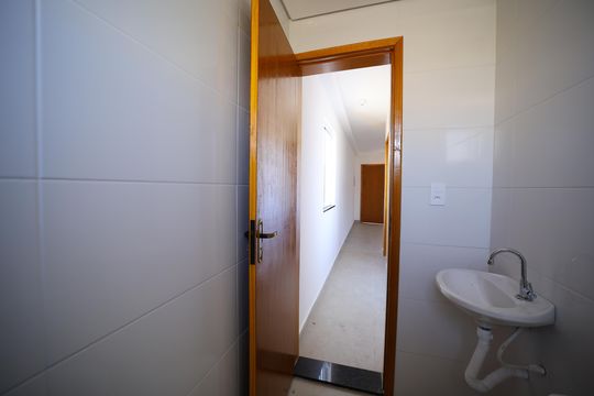 Banheiro de apartamento à venda com 2 quartos, 38m² em Vila Costa Melo, São Paulo
