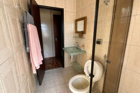 Banheiro de casa para alugar com 2 quartos, 60m² em Piedade, Rio de Janeiro