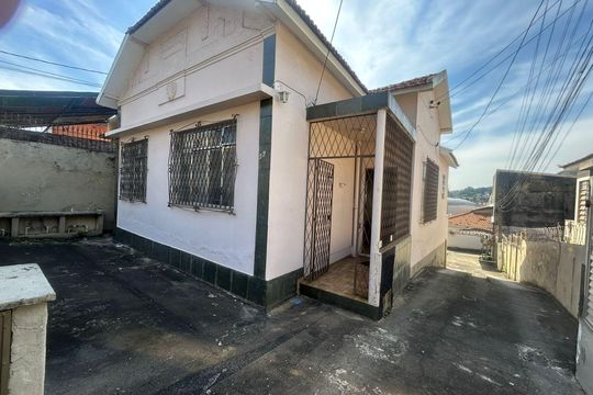 Fachada de casa para alugar com 2 quartos, 60m² em Piedade, Rio de Janeiro