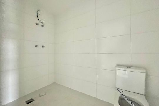 Banheiro de apartamento à venda com 1 quarto, 27m² em Vila Clementino, São Paulo