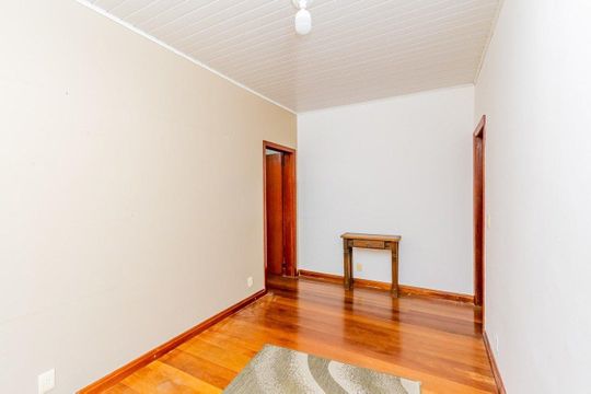 Sala de casa para alugar com 2 quartos, 112m² em São José, Porto Alegre