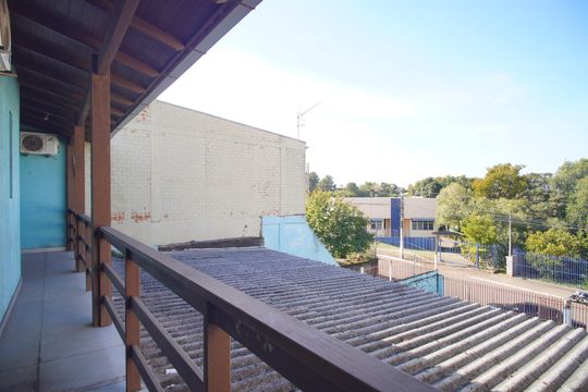 varanda do Quarto 1 de casa à venda com 3 quartos, 700m² em Rondônia, Novo Hamburgo