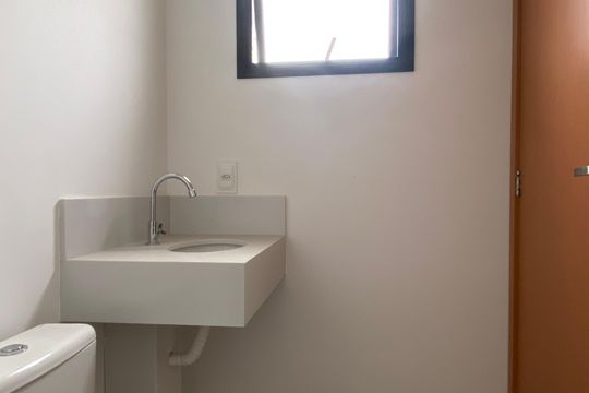 Banheiro de kitnet/studio à venda com 1 quarto, 25m² em Centro, Osasco