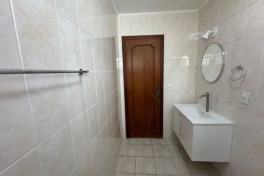 Banheiro 1 de apartamento para alugar com 2 quartos, 95m² em Itararé, São Vicente