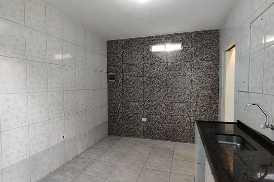 Sala / Cozinha de casa para alugar com 1 quarto, 44m² em Vila Alayde, Ferraz de Vasconcelos