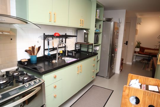COZINHA de apartamento à venda com 3 quartos, 152m² em Recreio dos Bandeirantes, Rio de Janeiro
