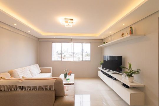 Apartamento à venda com 3 quartos, 77m² em Portão, Curitiba