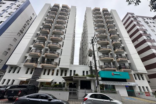 Fachada do Prédio de apartamento para alugar com 1 quarto, 32m² em Centro, São Vicente