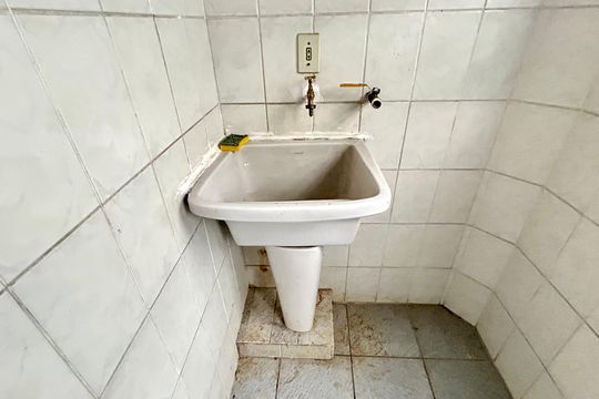 Área de serviço de apartamento para alugar com 2 quartos, 70m² em Jardim Baruch, Guarulhos