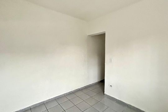 Quarto 2 de apartamento para alugar com 2 quartos, 70m² em Jardim Baruch, Guarulhos
