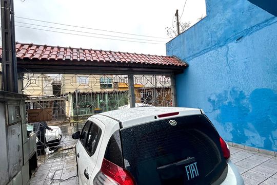 Garagem de apartamento para alugar com 2 quartos, 75m² em Jardim Baruch, Guarulhos