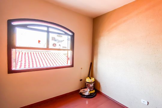 Quarto 1 de casa à venda com 3 quartos, 250m² em Engenheiro Goulart, São Paulo
