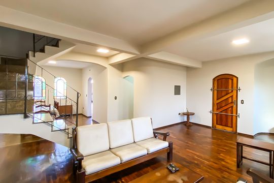 Sala  de casa à venda com 3 quartos, 250m² em Engenheiro Goulart, São Paulo